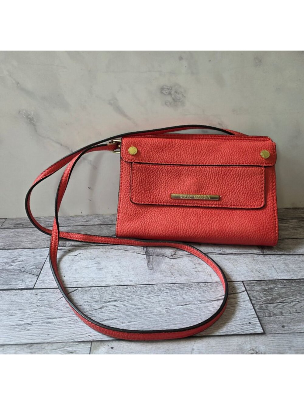 Steve Madden Crossbody Bag In Coral Pink Pebbled Faux Leather With Gold Accents